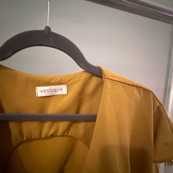 Vestique Yellow Romper - Picture 3 of 5